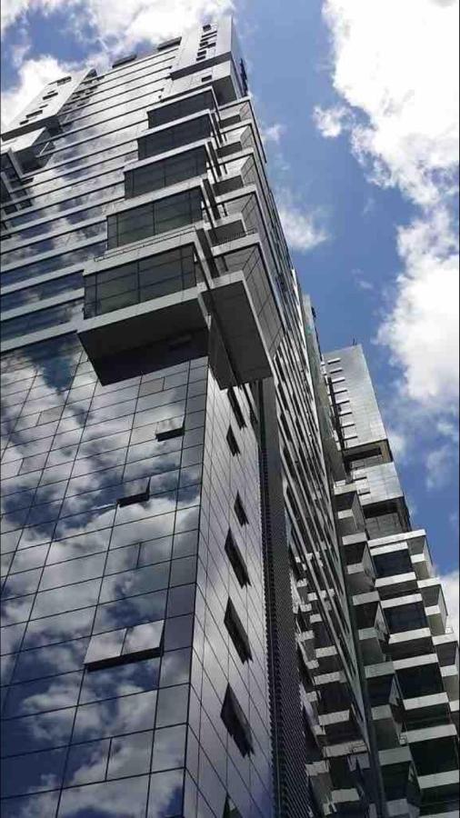 3 Towers 10Min To Klcc Next To Hospital Gleneagle Apartment Kuala Lumpur Luaran gambar
